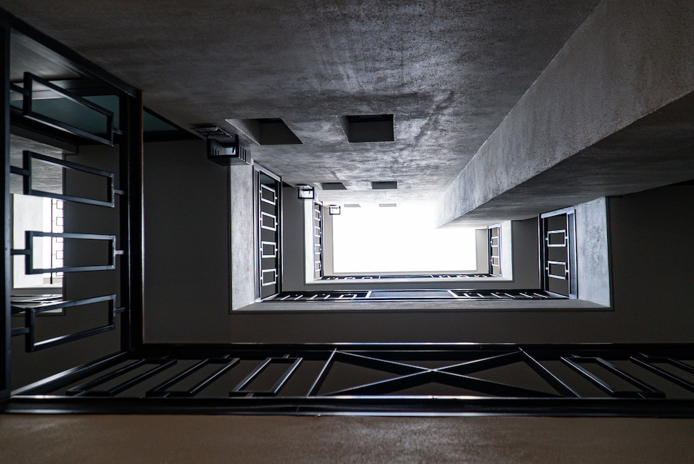 Flamboyan Hotel and Residences 51/60