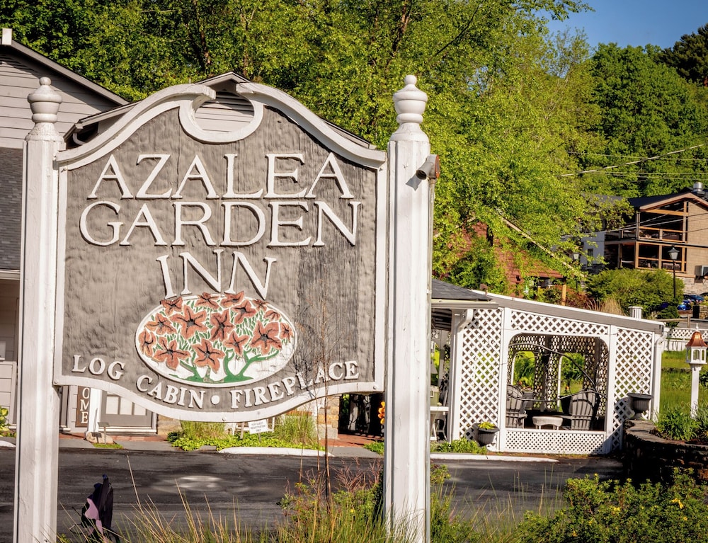 Azalea Garden Inn 8/50