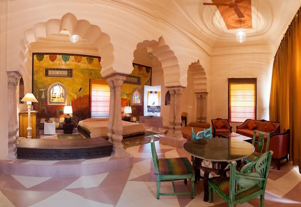 Neemrana’s Tijara Fort-Palace - 19th Century, Alwar 45/54