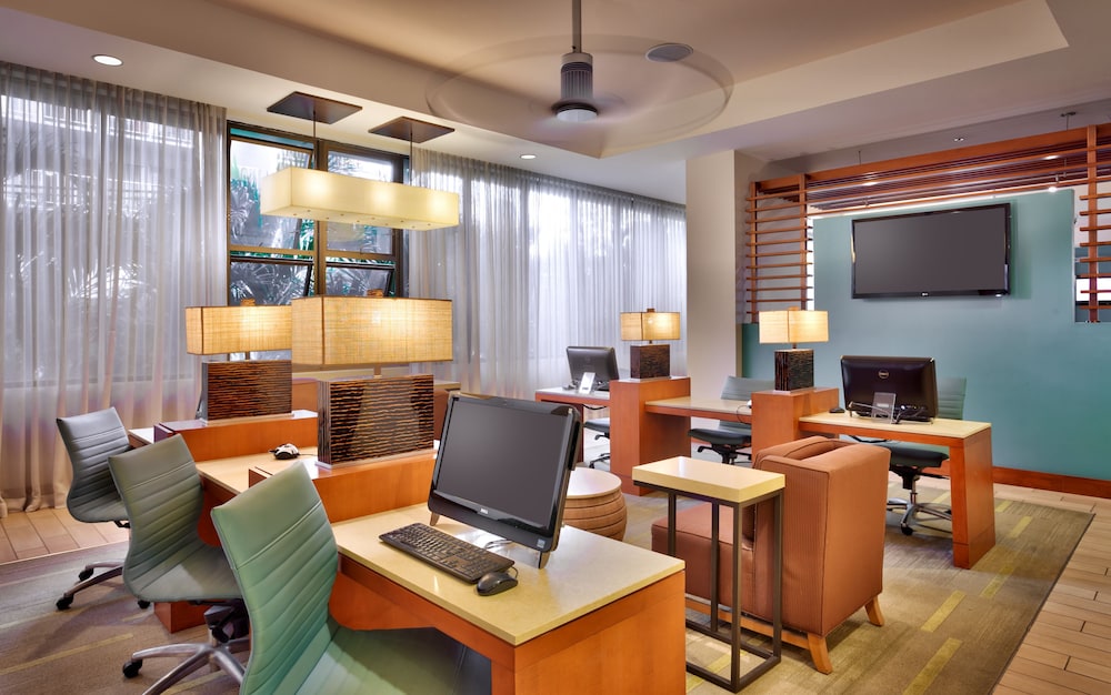 Hyatt Place Waikiki Beach 62/71