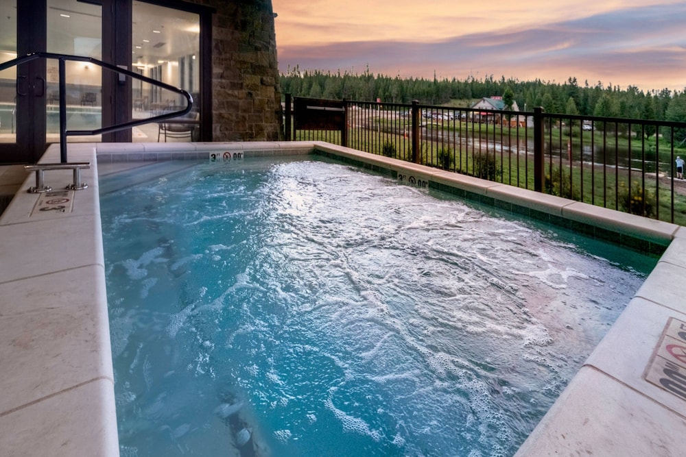 SpringHill Suites by Marriott Island Park Yellowstone 37/67