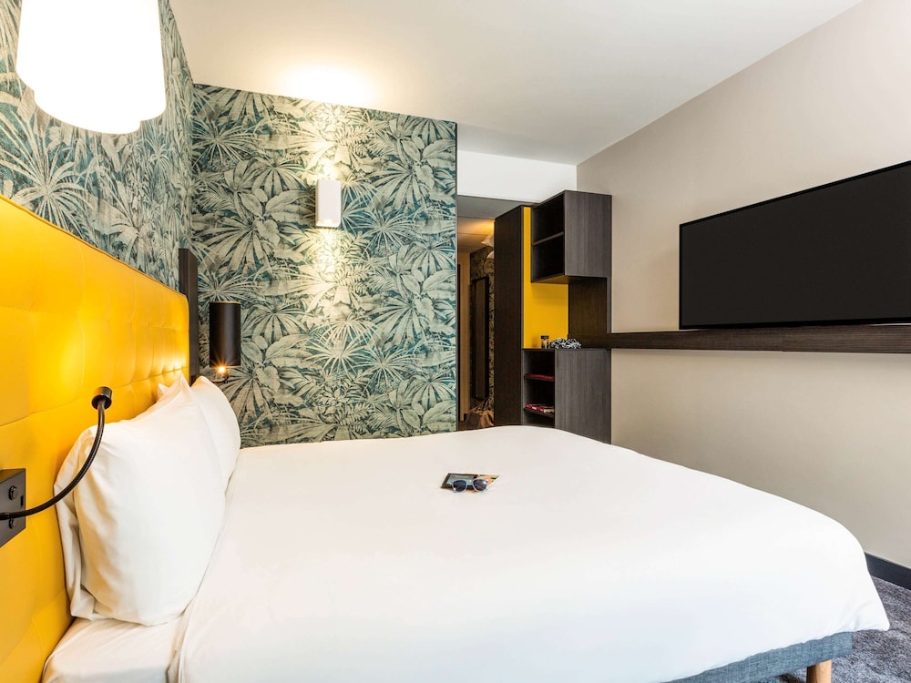 Ibis Styles Puteaux Paris La Defense 15/74