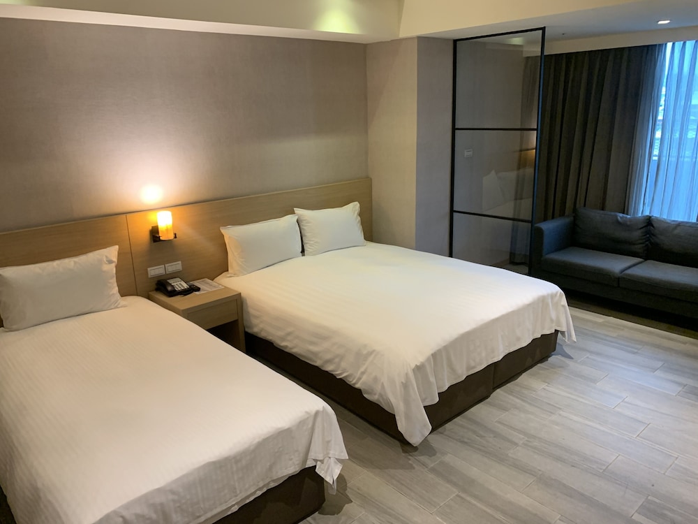 Grand Bay Resort 22/70