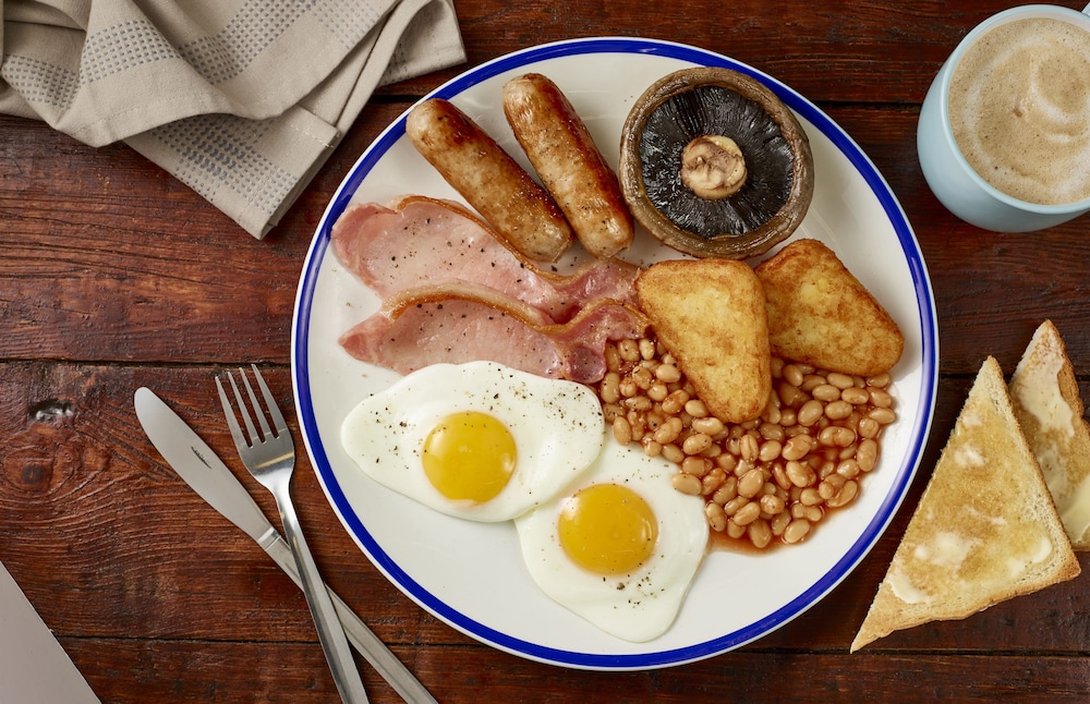 Days Inn by Wyndham Cannock Norton Canes M6 Toll 10/24