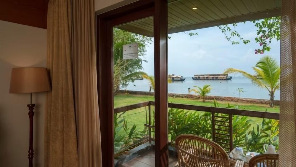 Uday Backwater Resort 30/49