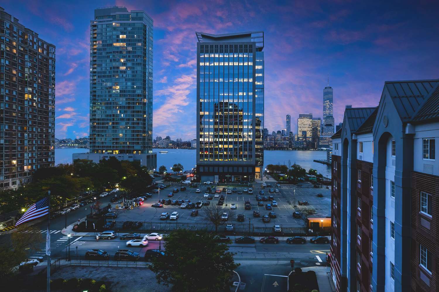 Sonesta Simply Suites Jersey City 4/42