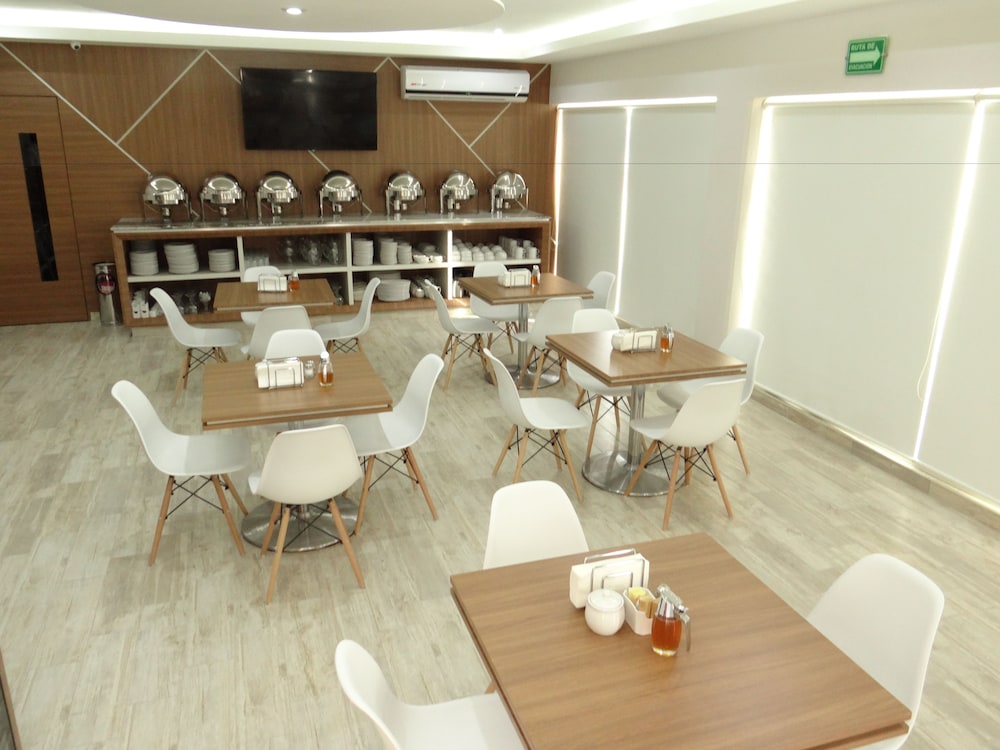 HOTEL SOLEIL BUSINESS CLASS 30/46