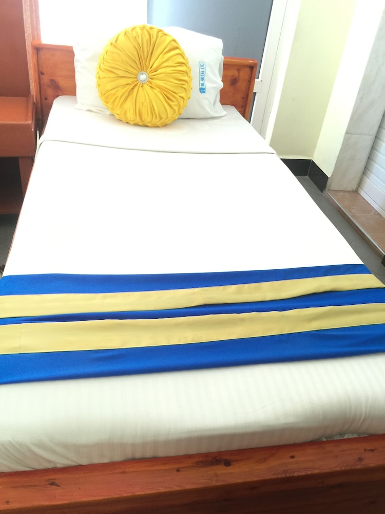 Bl Airport Hotel 18/45