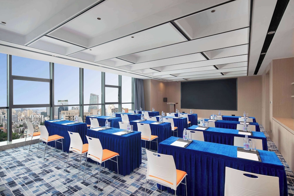 Days Inn by Wyndham Zhuhai Gongbei Port 40/41