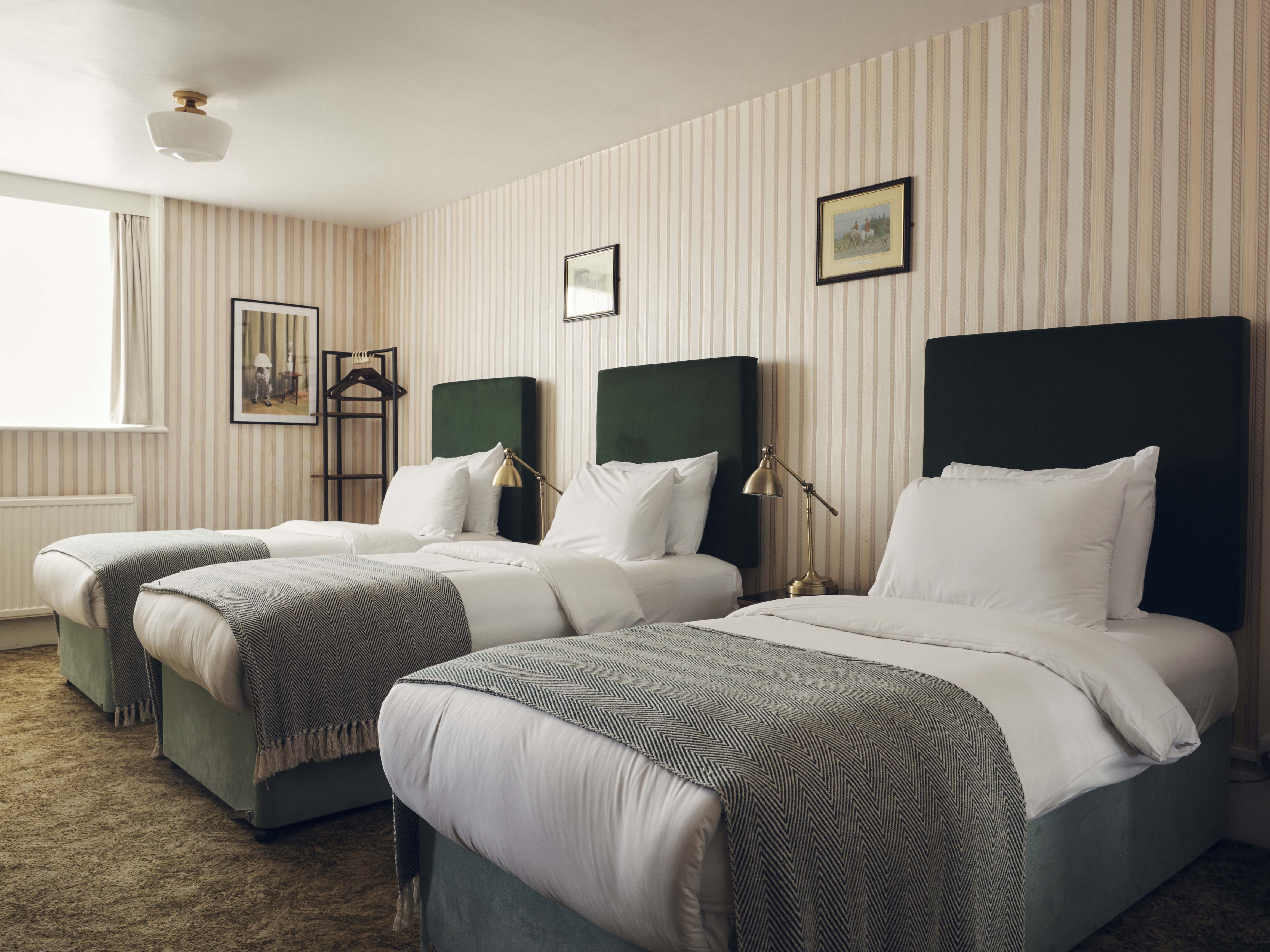 ROOM, TRIPLE