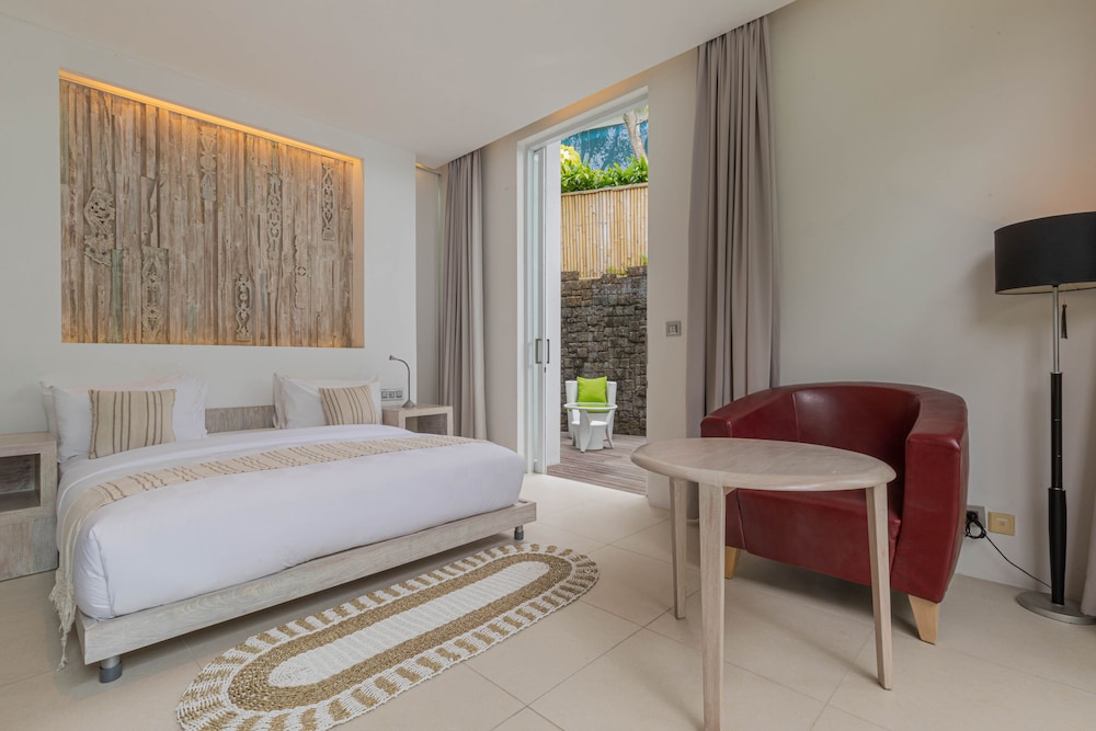1 BEDROOM, VILLA
