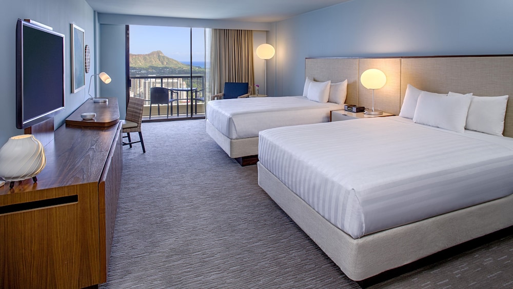 Hyatt Regency Waikiki Beach Resort and Spa 15/50
