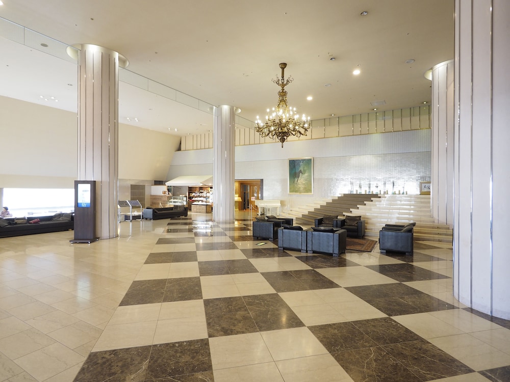 CLAYTON BAY HOTEL 14/67