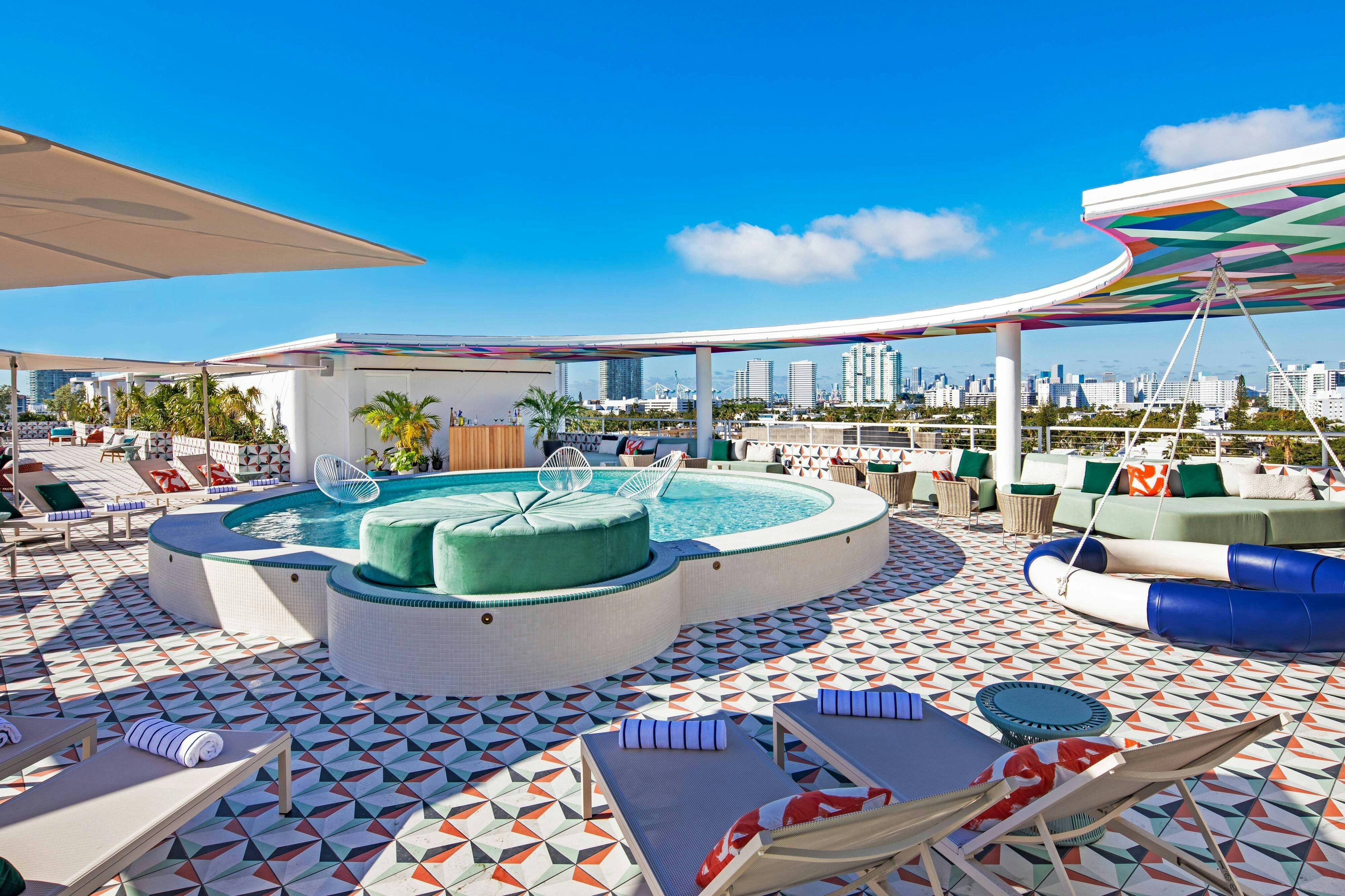 Moxy Miami South Beach 30/40