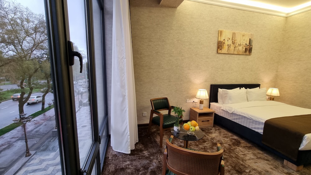 Garnet Hotel Tashkent 18/60