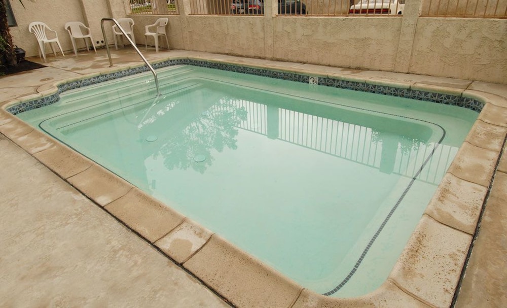 Regency Inn And Suites 12/27