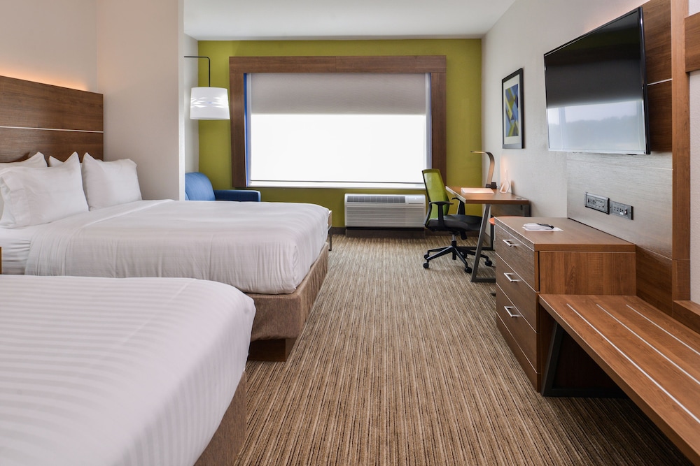 Holiday Inn Express Suites Siloam Springs 17/57