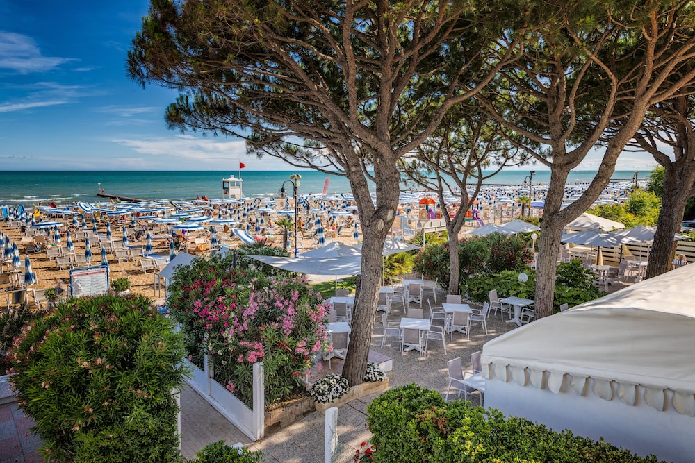 Hotel Sanremo 48/55