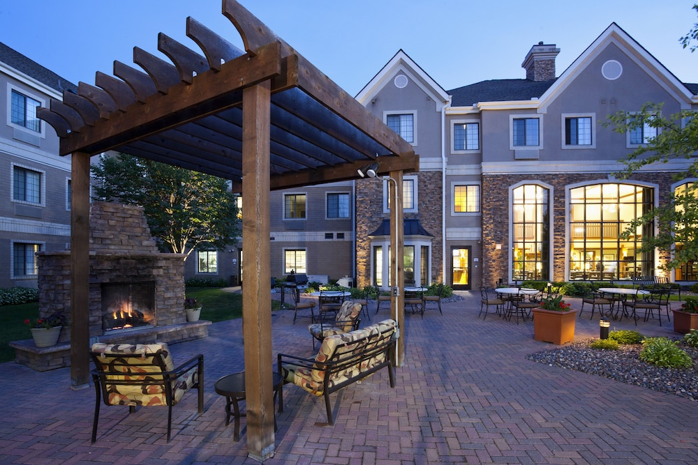Staybridge Suites Mpls Maple Grove Arbor Lakes 7/62