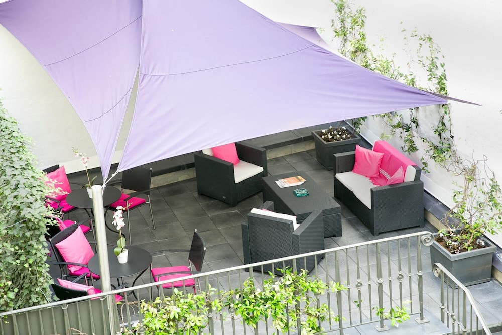 Hotel Le Bellechasse Saint Germain in PARIS
