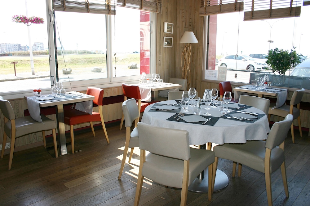 Hotel the Originals Le Treport La Villa Marine 58/68