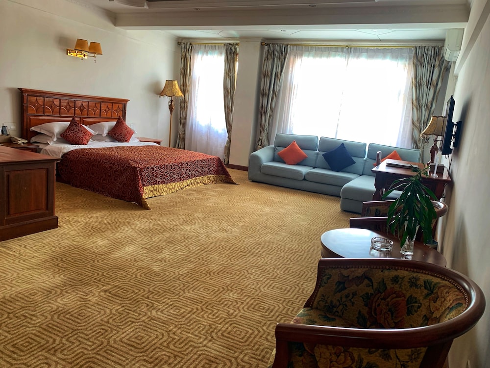 Asia and Africa Hotel 16/32