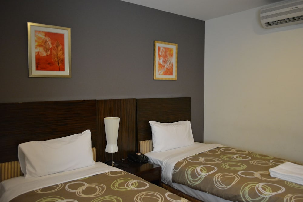 Yti Garden Hotel 28/62