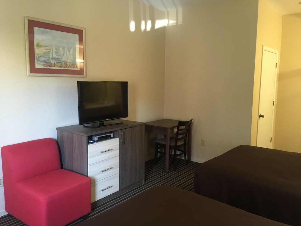 Beachview Inn 25/36