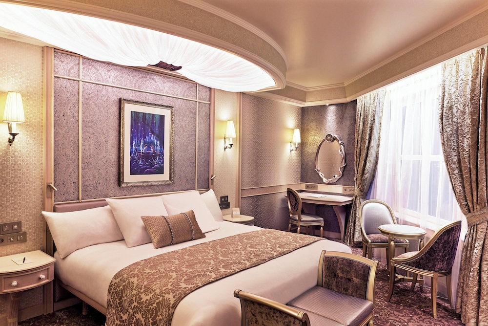 DISNEYLAND HOTEL 20/62