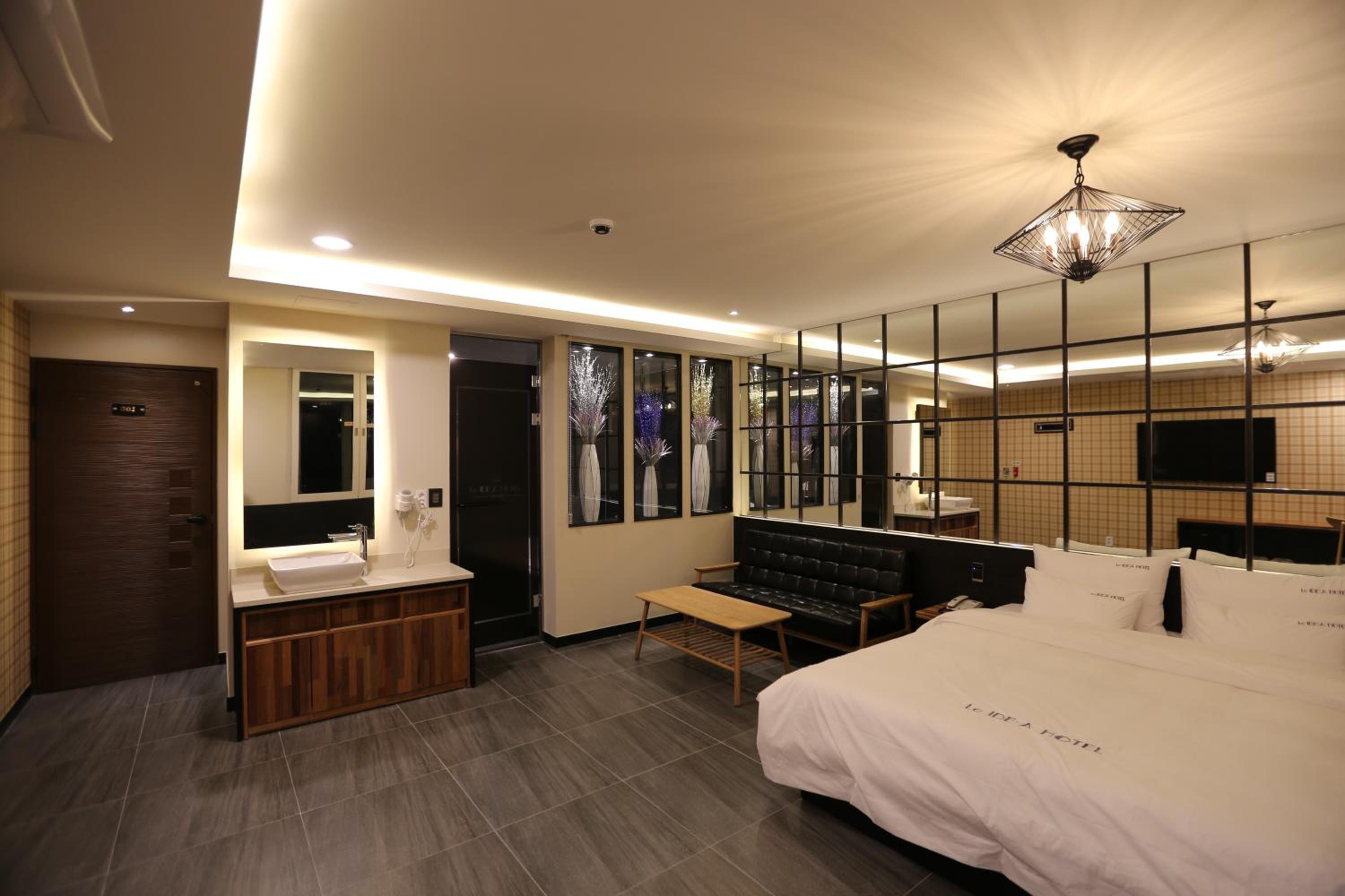 Le IDEA HOTEL 7/29
