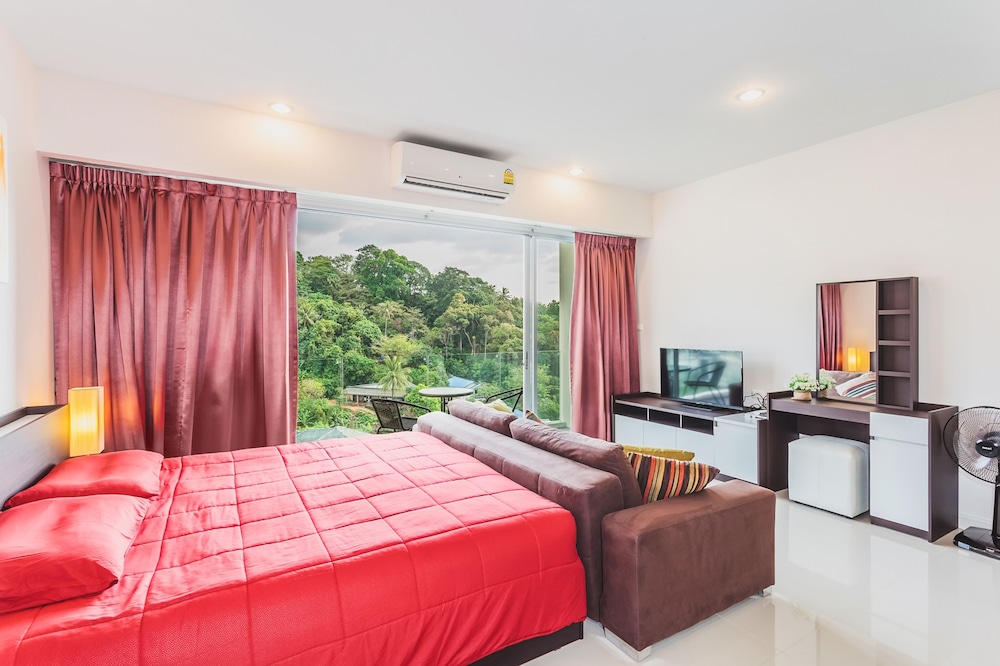Chic Condo Karon 32/61