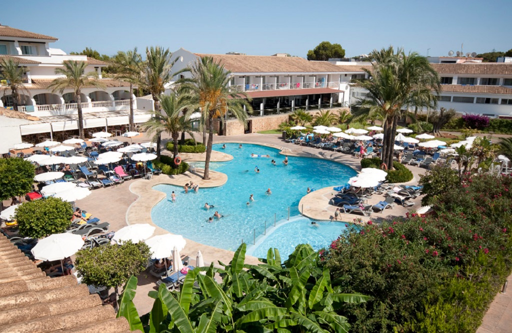 Beach Club Font de Sa Cala 26/27