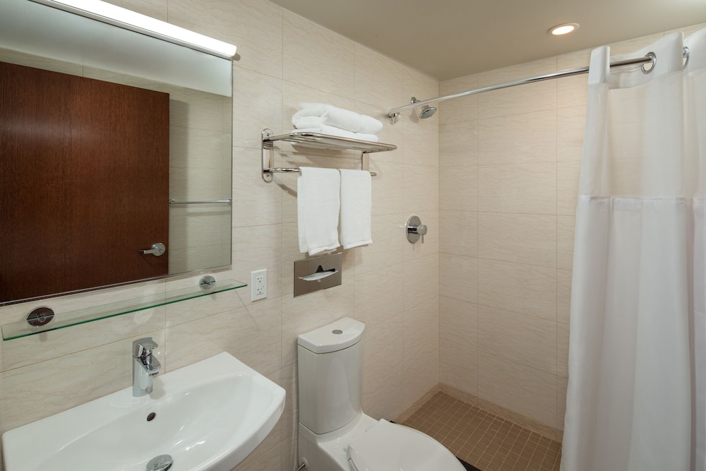 JASLIN HOTEL 10/24