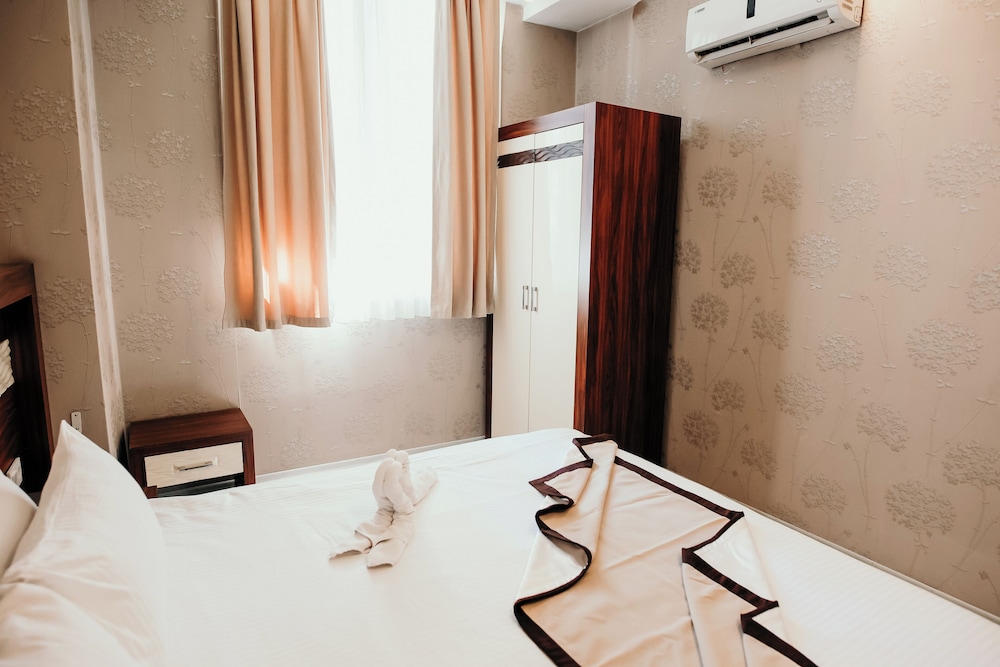 Azd House Hotel 15/50
