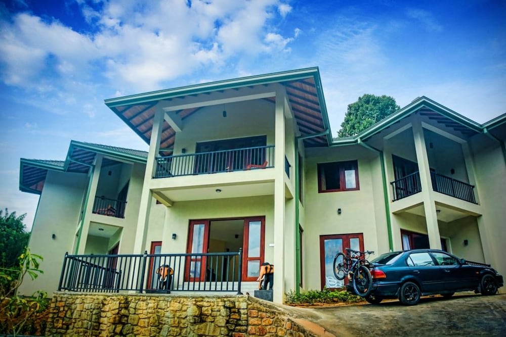 Kandy Grand Hills 1/50