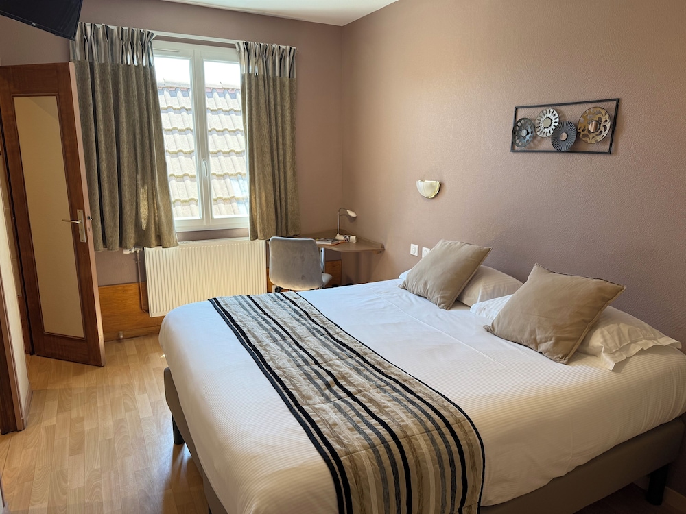 Logis Hotel l'Escapade 28/74