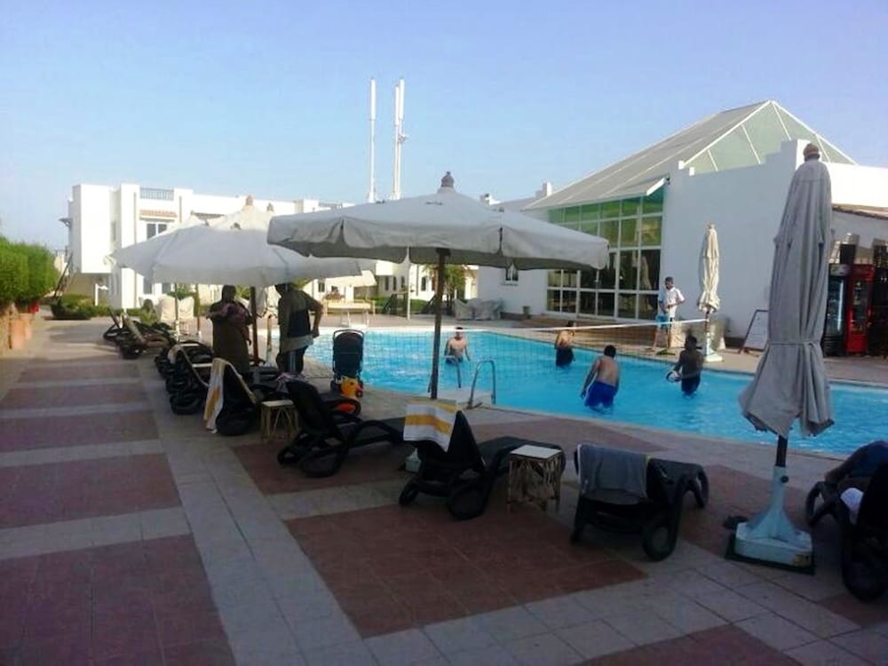 Logaina Sharm Resort 40/50