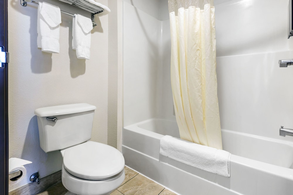 Best Western Des Plaines Inn 13/36