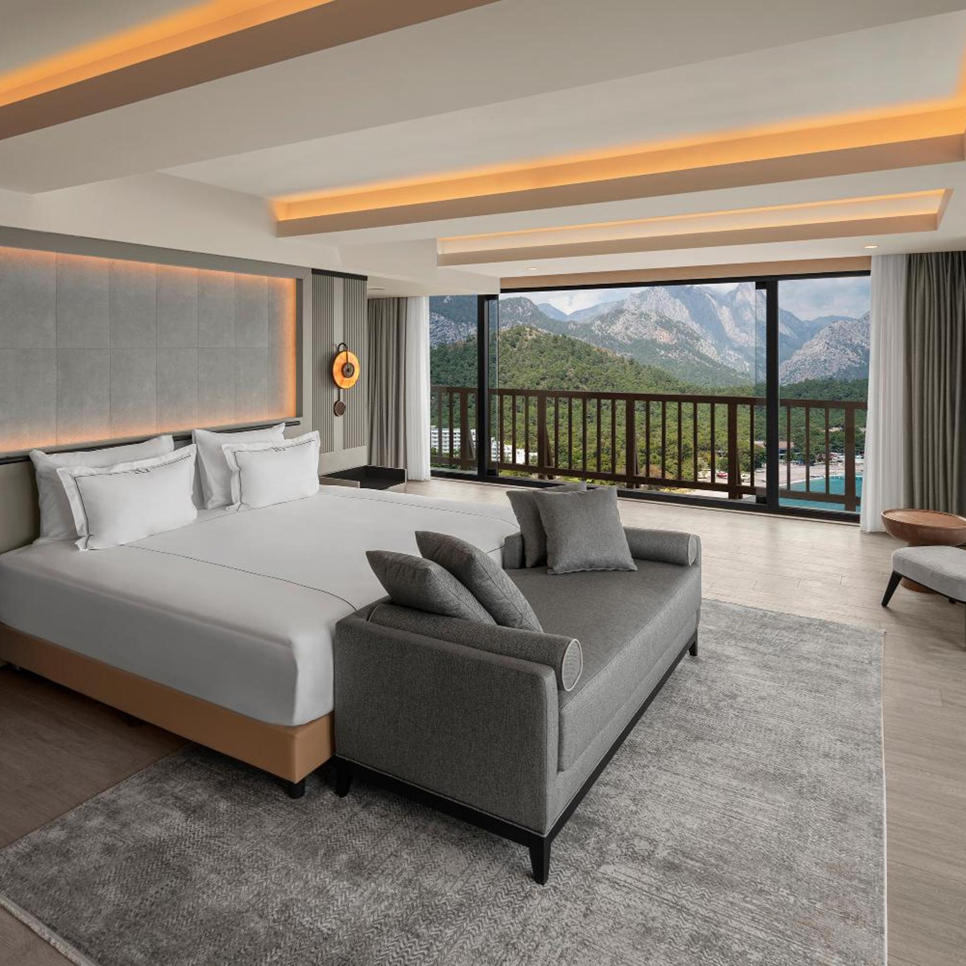 Grand, Unique, Suite, Sea View 7/9