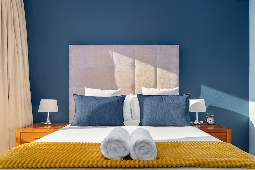Infinity Self-Catering Apartments 15/50