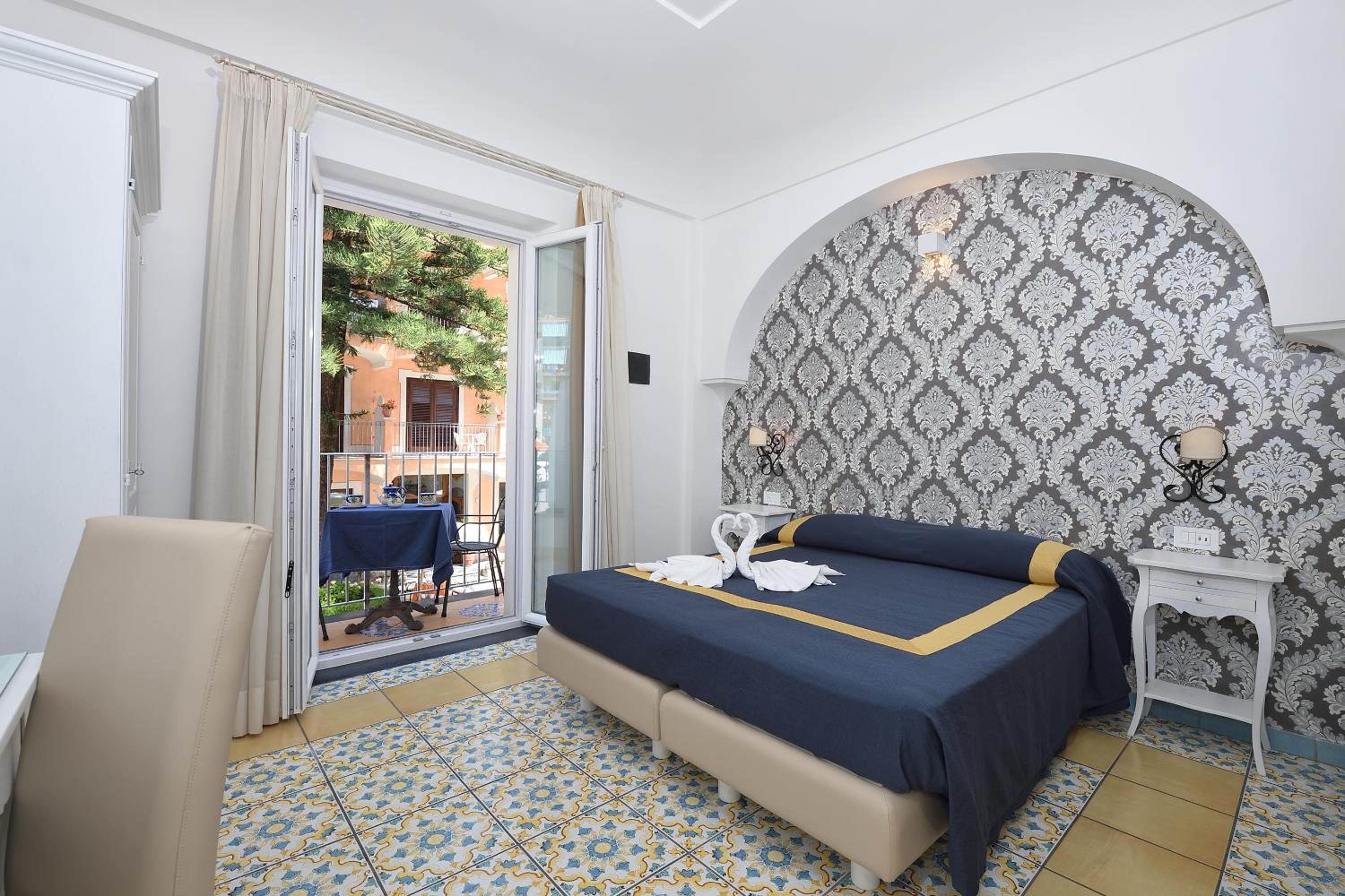 Hotel Settebello 15/50