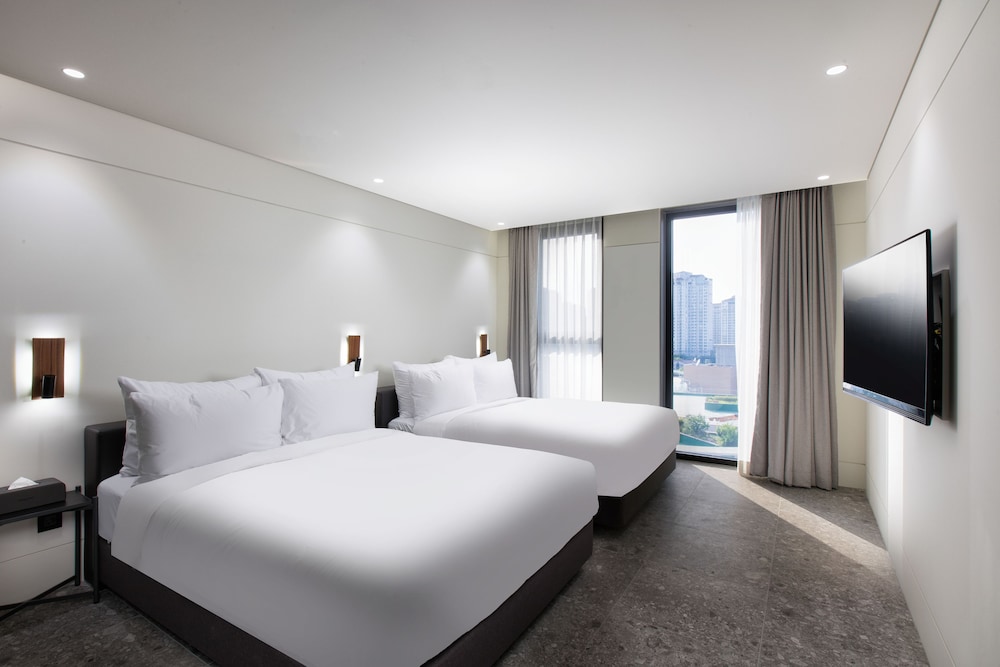 Park Marine Hotel 26/69