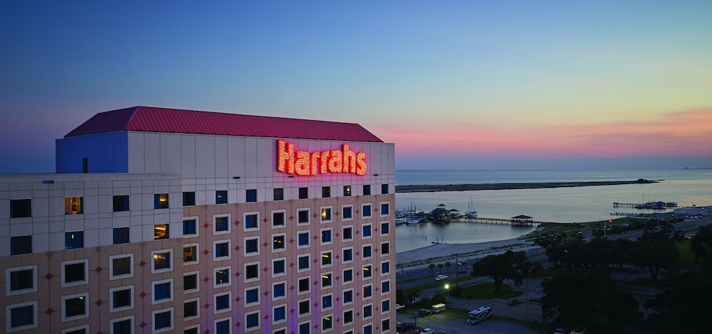 Harrah's Gulf Coast - A Caesars Rewards Destination 4/48