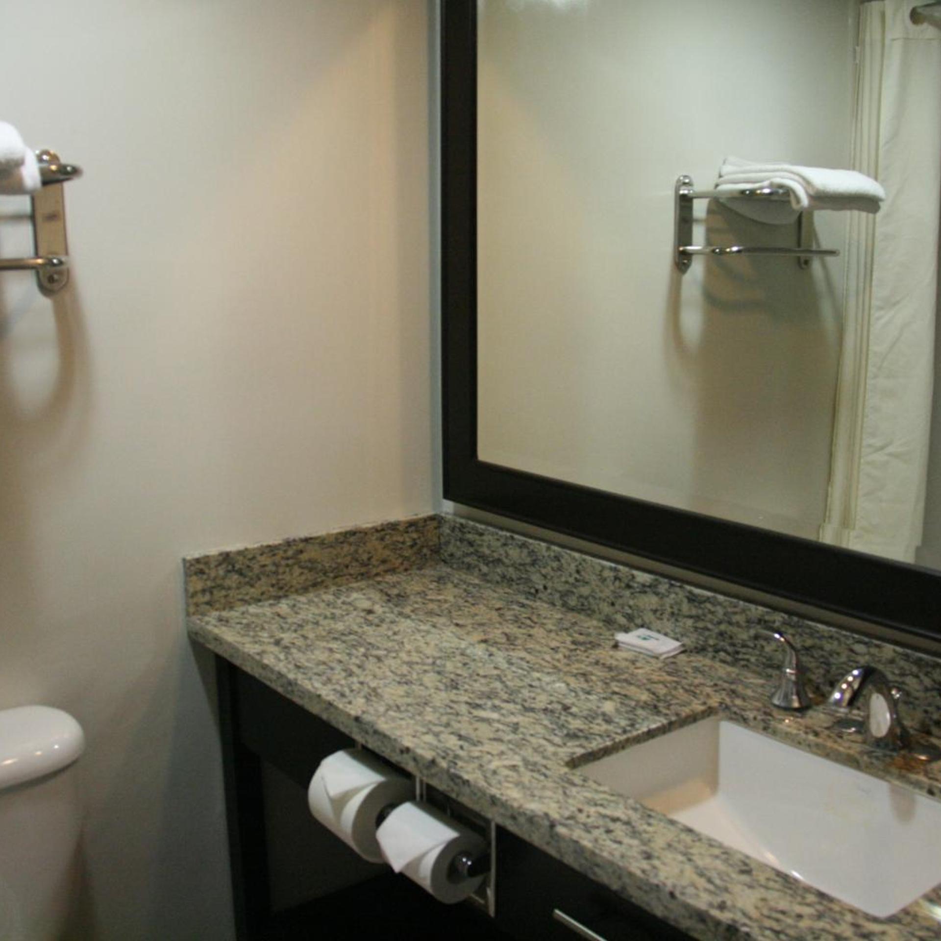 غرفة بسريرين كوين، Motel6 Monterey Park, CA 6/8