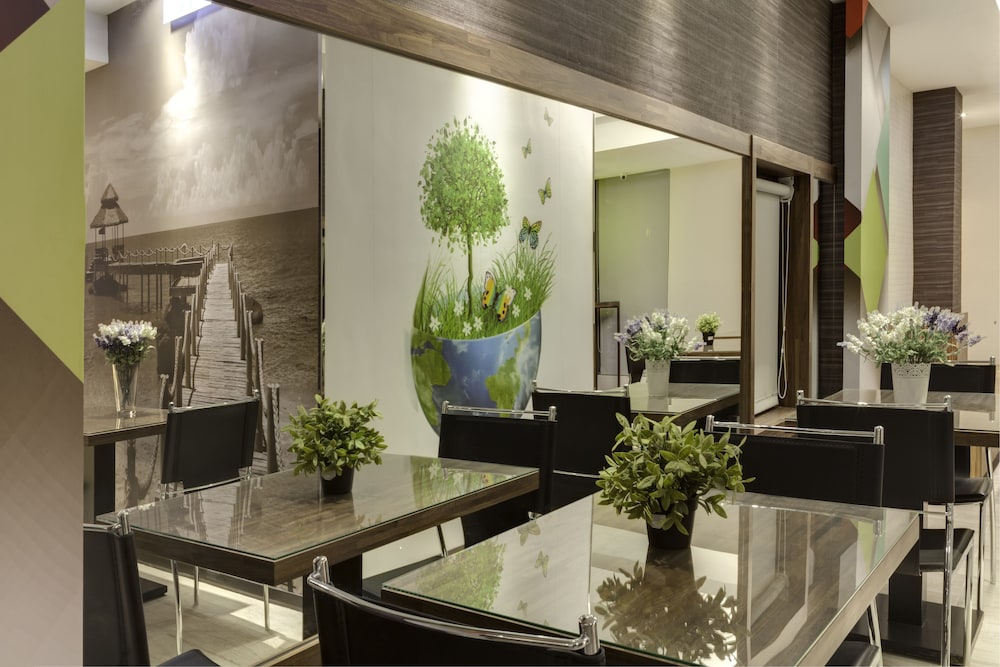 E-Coast Star Hotel 30/41