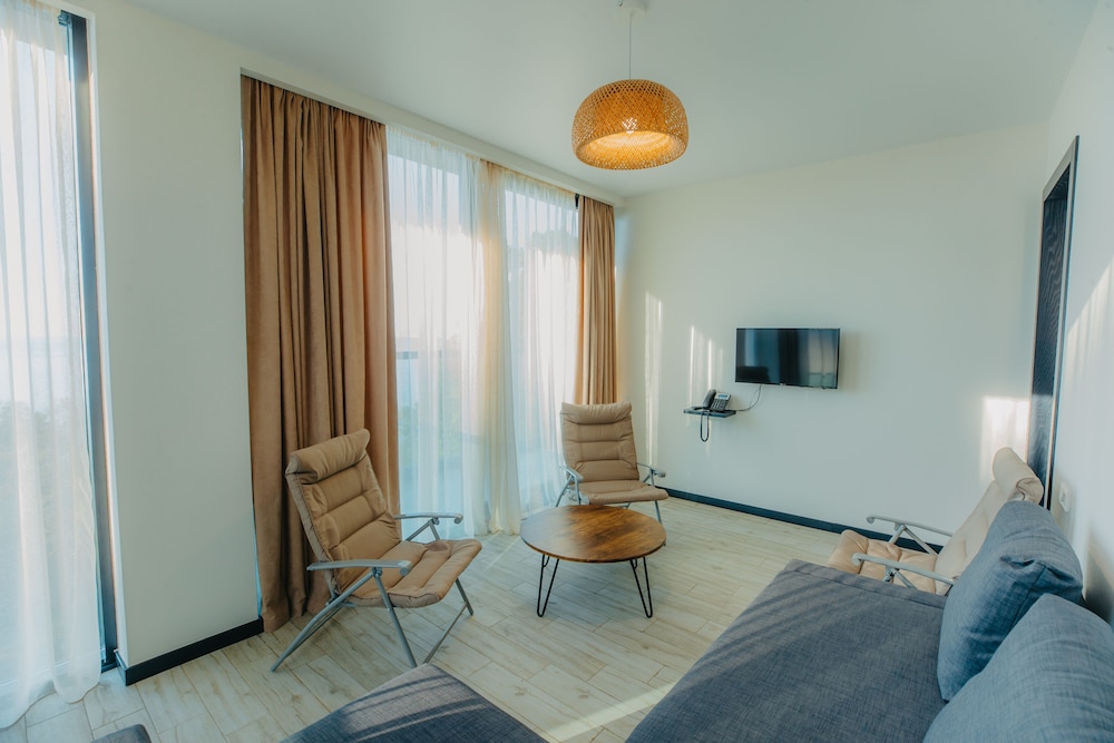 Capo Verde Hotel, Batumi 51/63