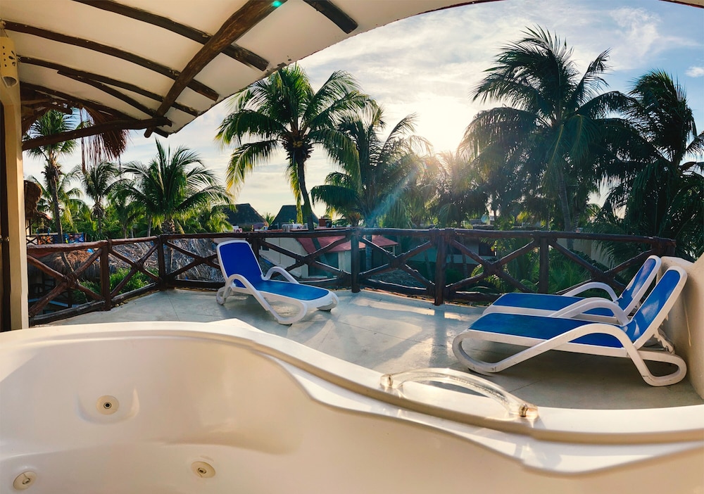 HolboxDream Beachfront 24/50