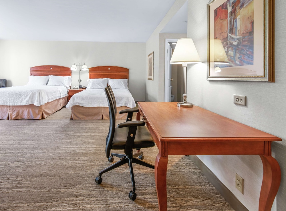 Hampton Inn & Suites North Conway 33/39