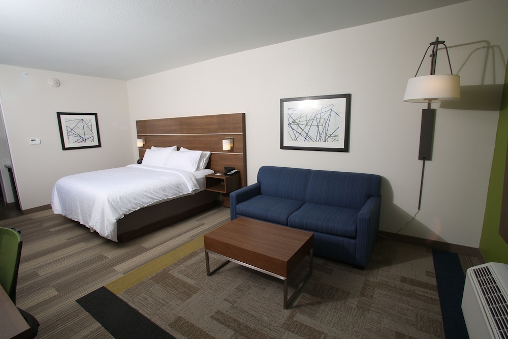 Holiday Inn Express Mccook 18/45