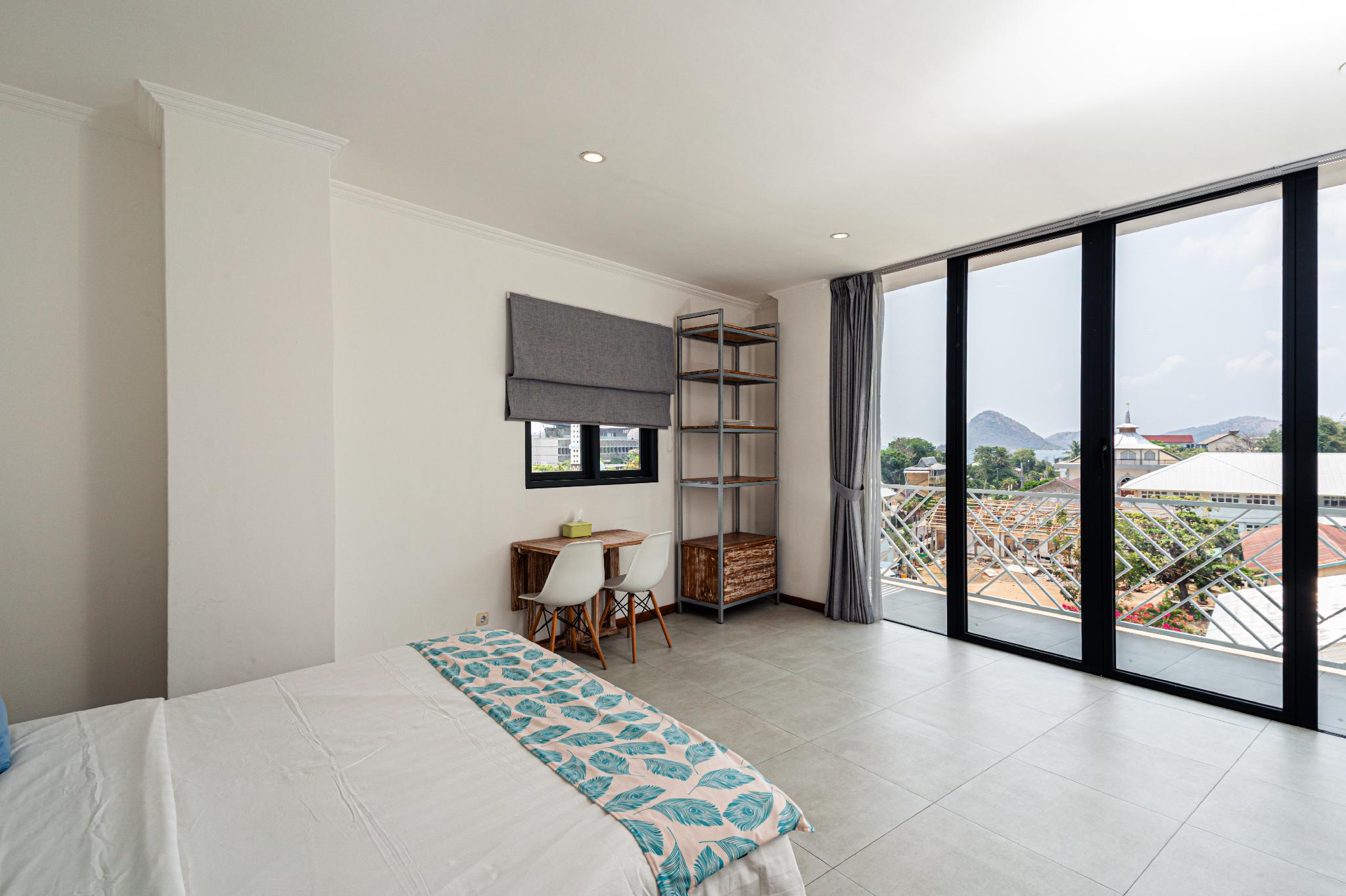 Deluxe, Double Bed, Balcony, High Floor